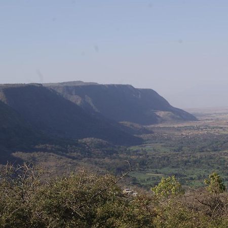 African Sunrise Lodge And Campsite Mto wa Mbu Eksteriør billede