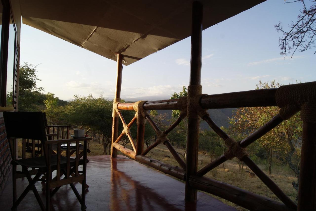 African Sunrise Lodge And Campsite Mto wa Mbu Eksteriør billede