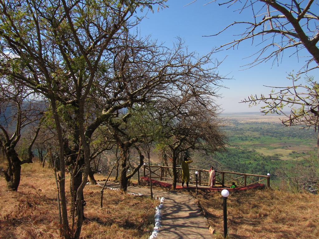 African Sunrise Lodge And Campsite Mto wa Mbu Eksteriør billede